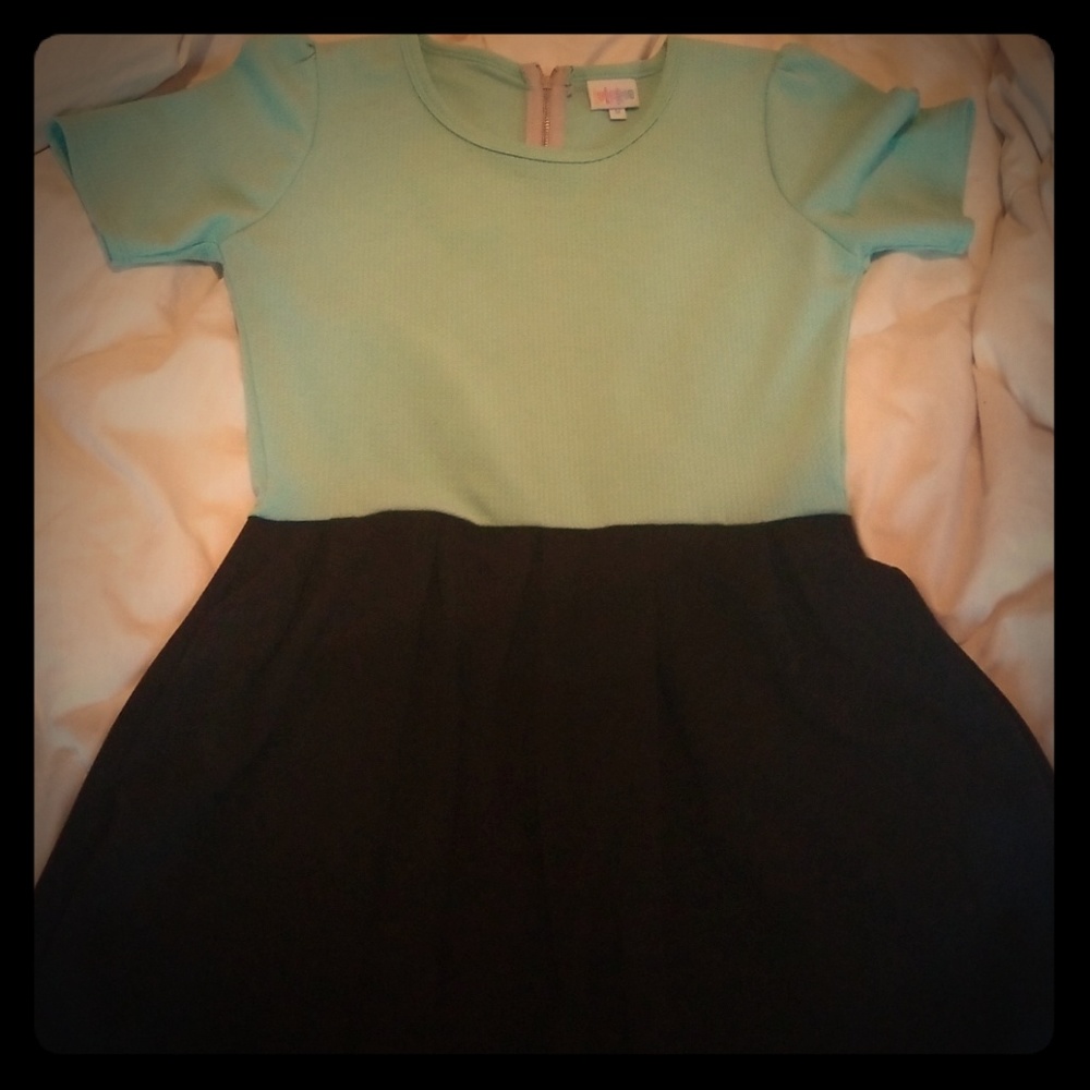 Lularoe amelia dress